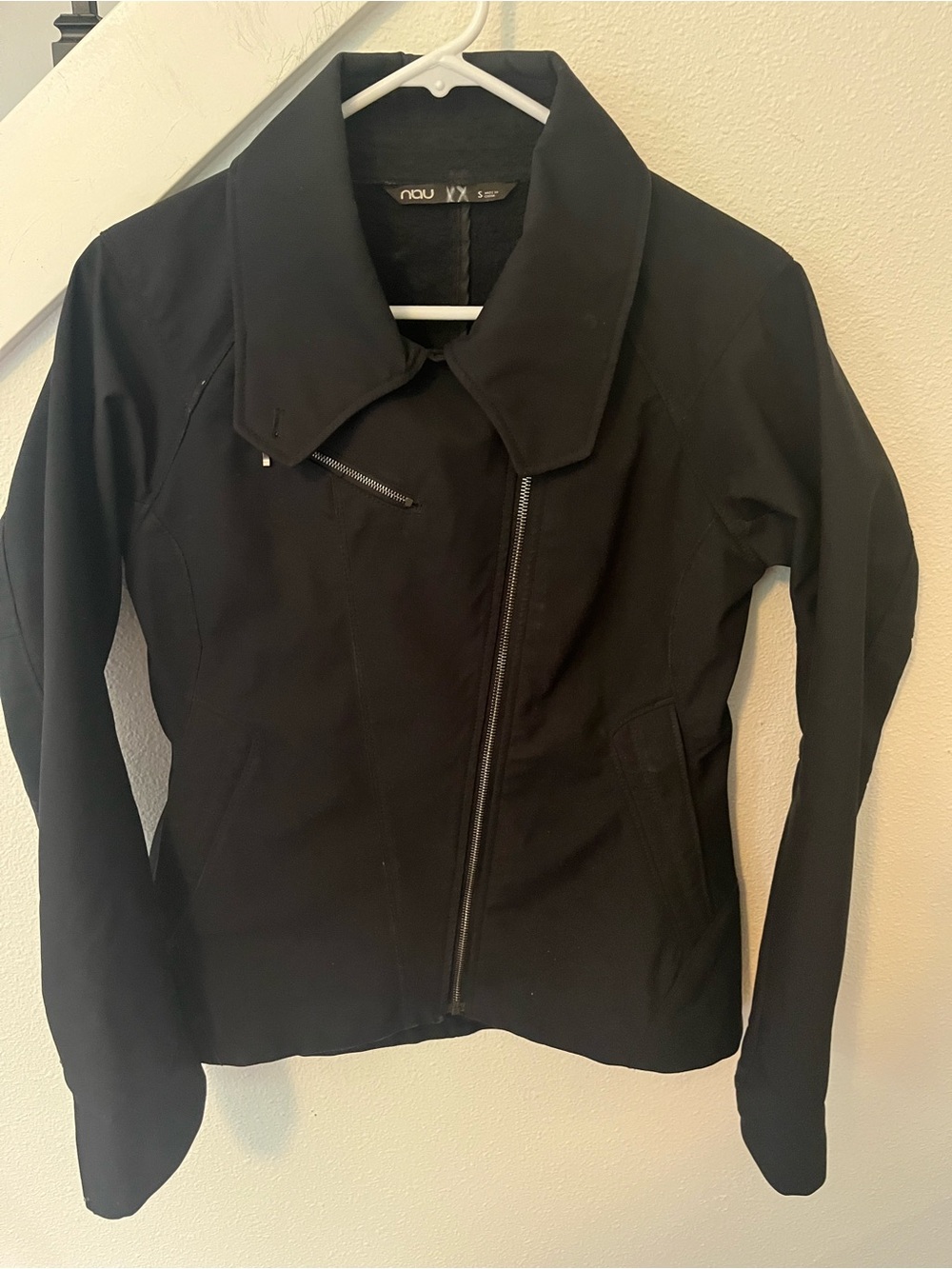 Nau Black Women's Asymmetrical Zip Jacket
